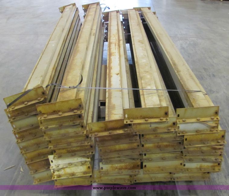 image for item 6680 Assorted pallet racking