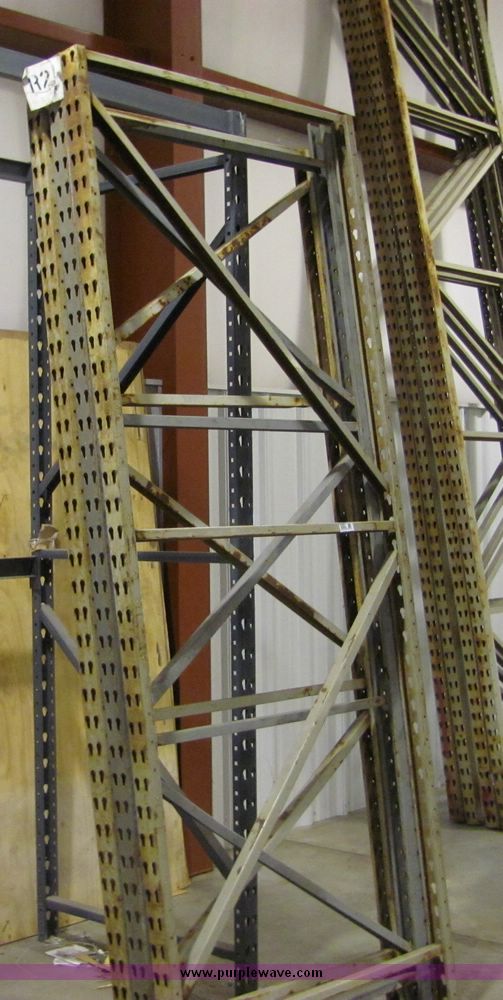 image for item 6682 Assorted pallet racking