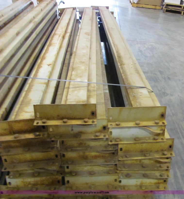 image for item 6682 Assorted pallet racking