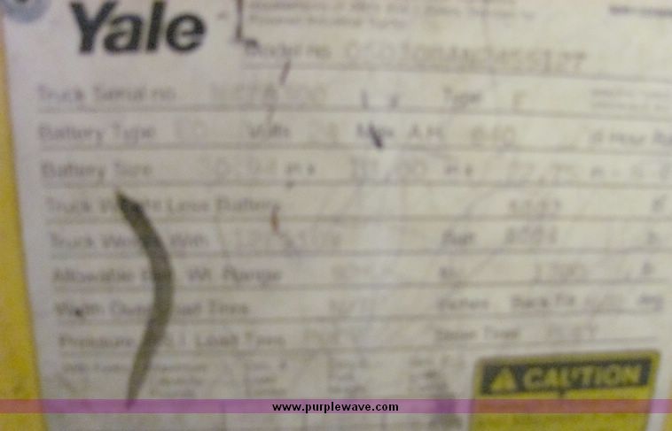 image for item 6683 Yale order picker electric fork lift