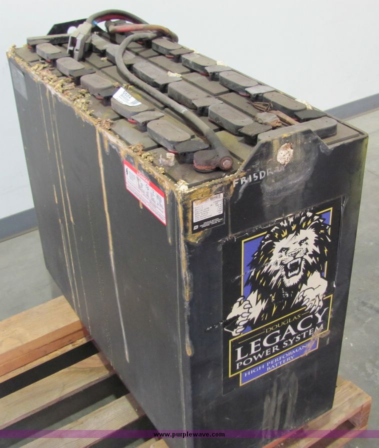 image for item 6684 Douglas battery pack