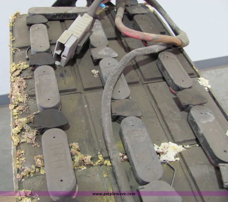 image for item 6684 Douglas battery pack