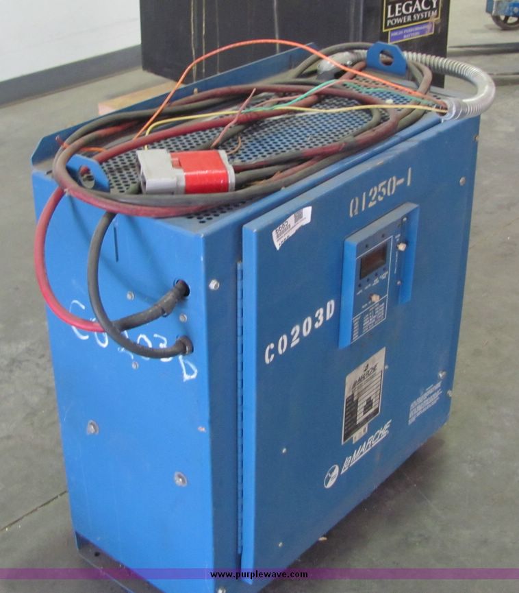 image for item 6685 LaMarche battery charger