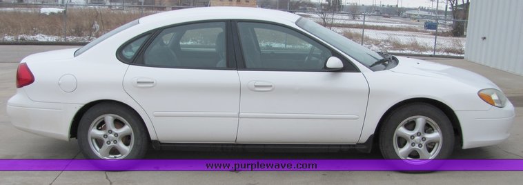 image for item 6696 2003 Ford Taurus LX