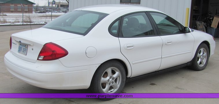 image for item 6696 2003 Ford Taurus LX