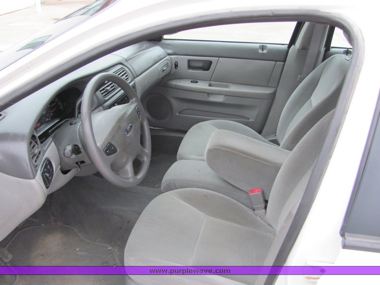 image for item 6696 2003 Ford Taurus LX