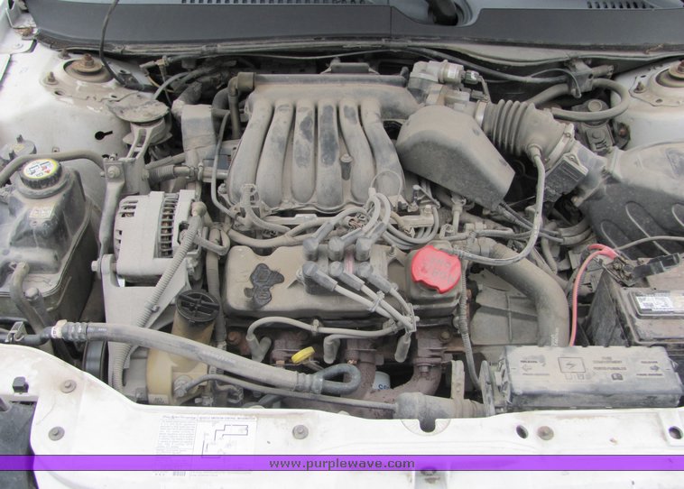 image for item 6696 2003 Ford Taurus LX