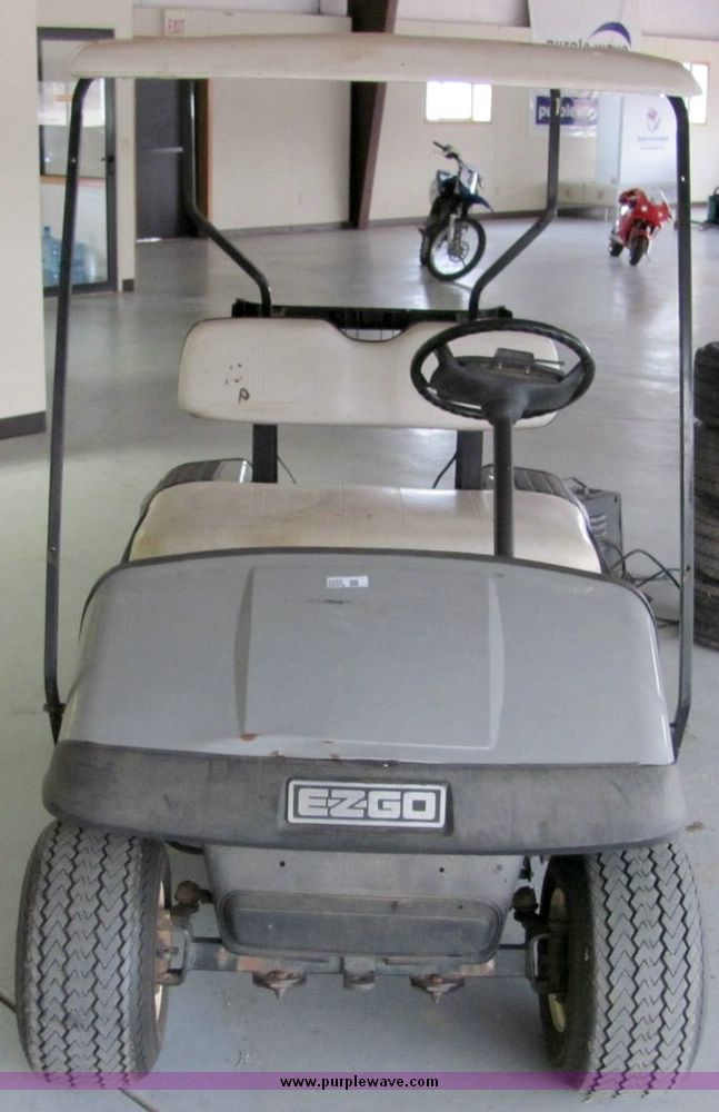 image for item 6698 Ez-go electric golf cart