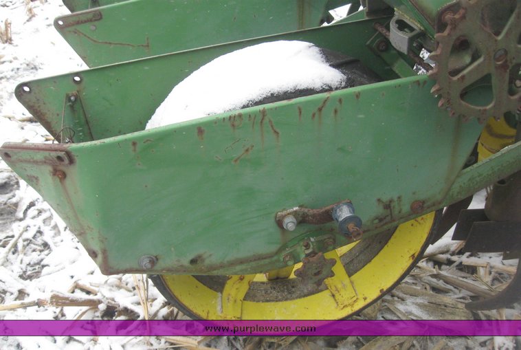 image for item 7777 John Deere 1240 four row planter