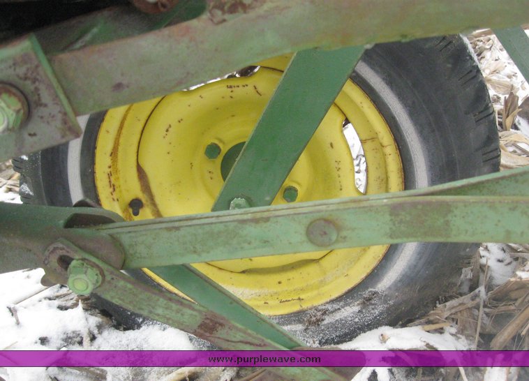 image for item 7777 John Deere 1240 four row planter