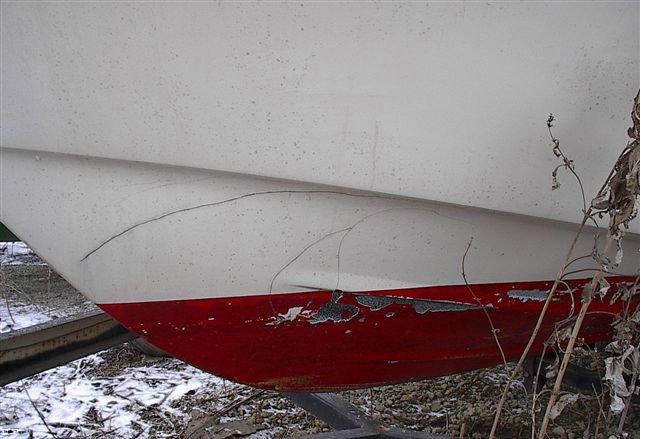 image for item 7800 19' boat with trailer