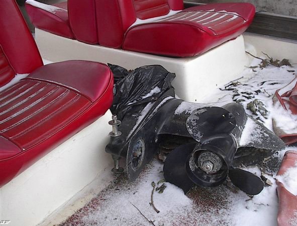 image for item 7800 19' boat with trailer