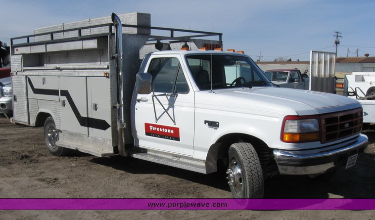 image for item 8079 1995 Ford F-350 truck with utility bed