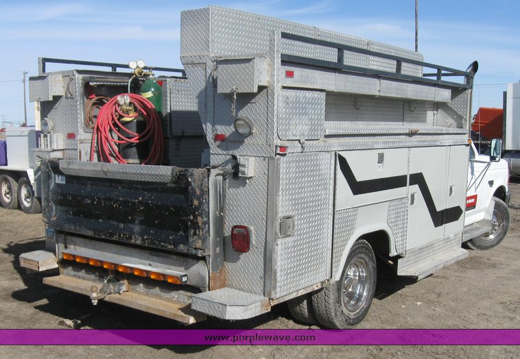 image for item 8079 1995 Ford F-350 truck with utility bed