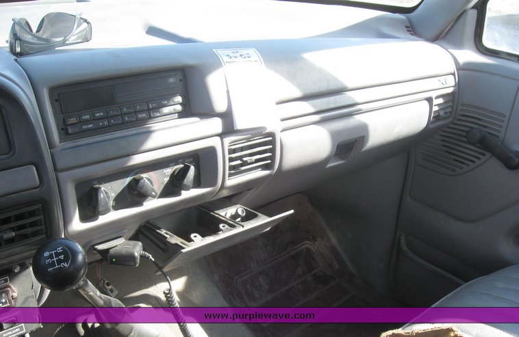 image for item 8079 1995 Ford F-350 truck with utility bed