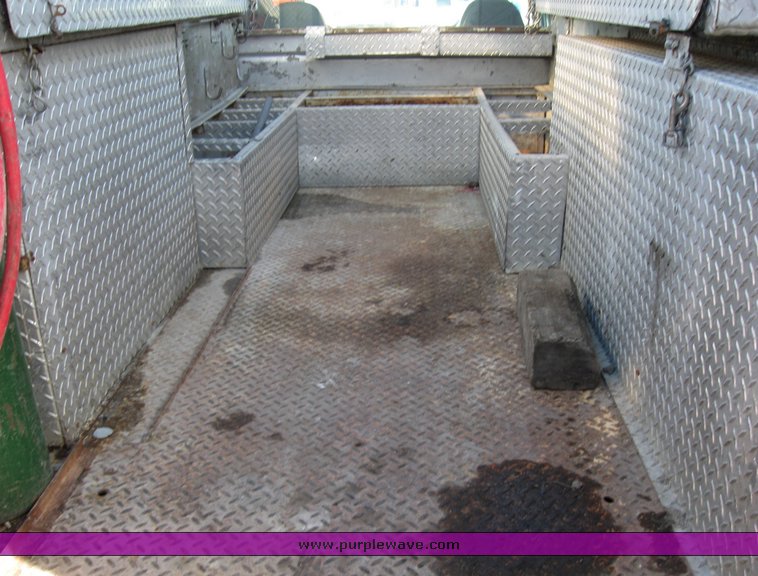 image for item 8079 1995 Ford F-350 truck with utility bed