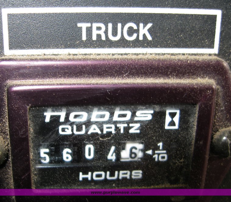 image for item 8079 1995 Ford F-350 truck with utility bed