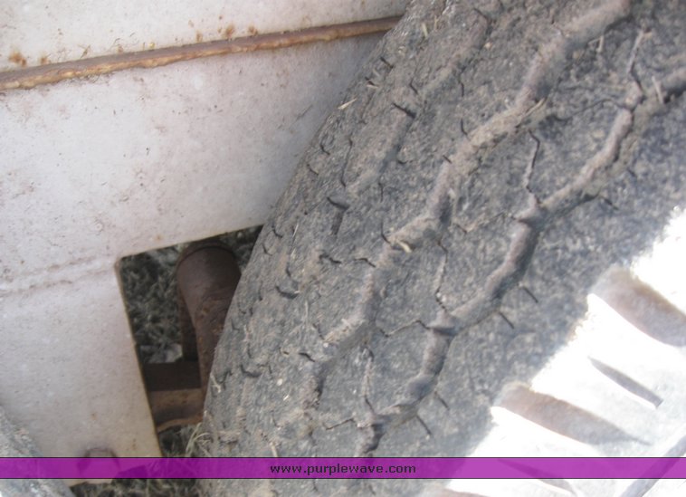 image for item 8081 1997 8' x 18' concrete curbing trailer