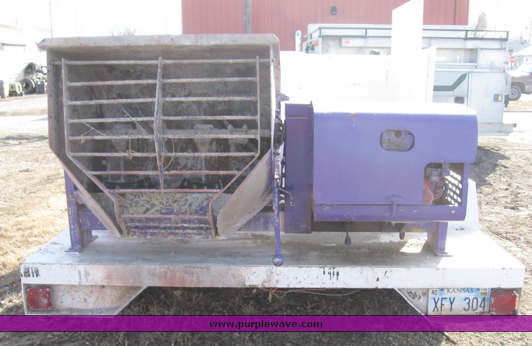 image for item 8081 1997 8' x 18' concrete curbing trailer