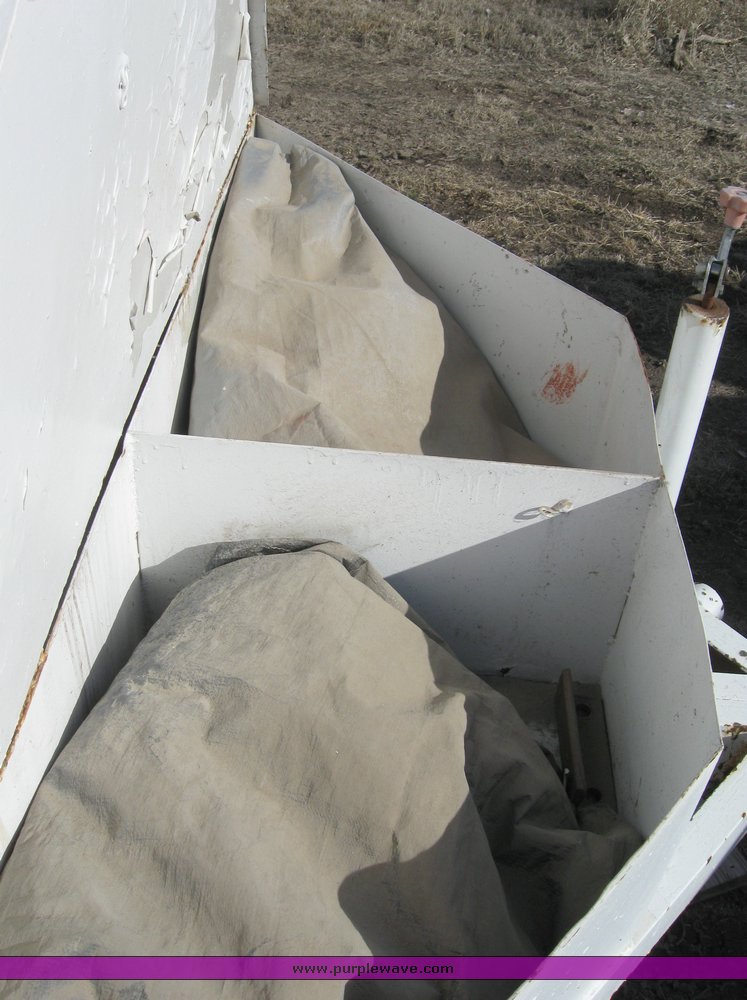 image for item 8081 1997 8' x 18' concrete curbing trailer