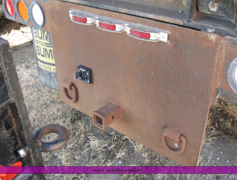 image for item 8082 1992 Ford Cargo LT CF8000 dump truck