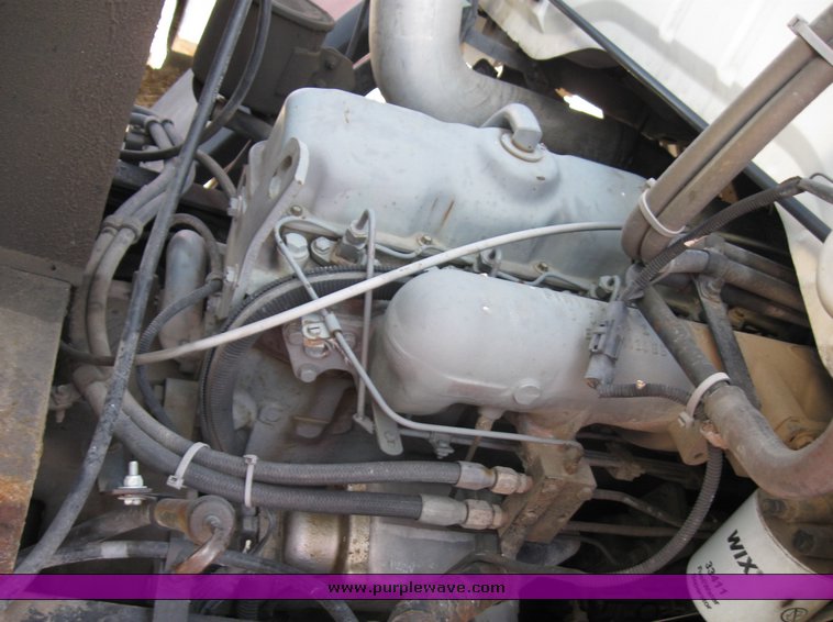 image for item 8082 1992 Ford Cargo LT CF8000 dump truck