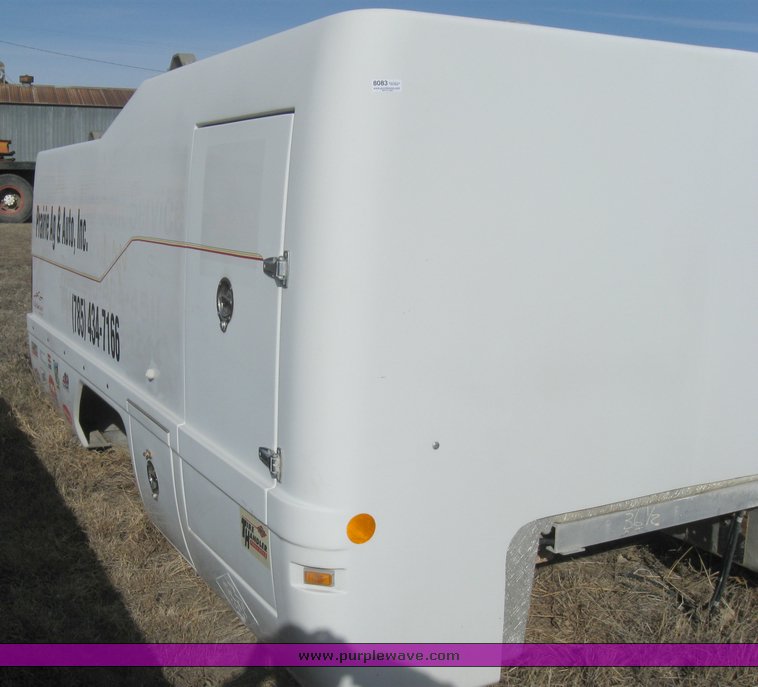 image for item 8083 Fiberglass tire service bed