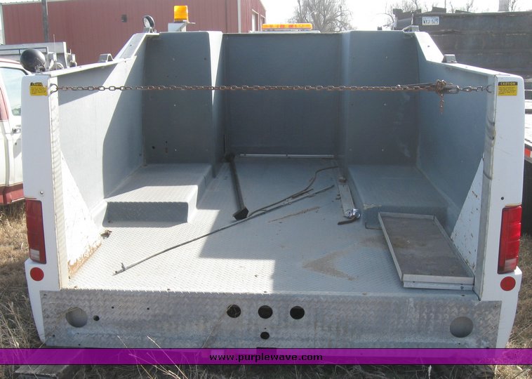 image for item 8083 Fiberglass tire service bed