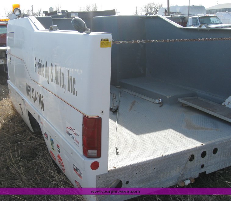 image for item 8083 Fiberglass tire service bed