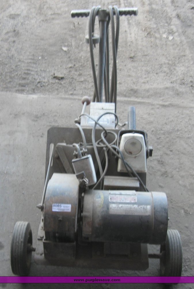 image for item 8085 Robbins and Myers heavy duty wheel balancer