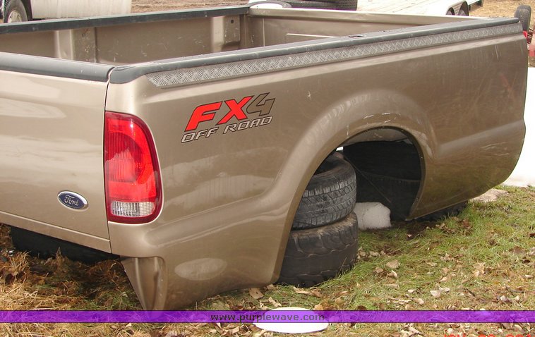 image for item 8500 8' pickup bed fits 2007 series F250 or F350