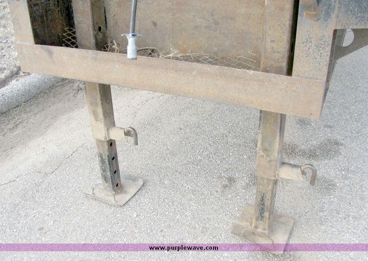 image for item 9073 1995 Fleet Neck 25' dual tire tandem axle trailer