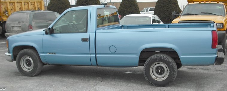 image for item 3008 1997 Chevrolet C1500 pickup
