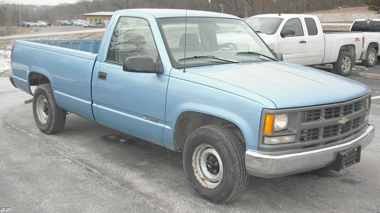 image for item 3008 1997 Chevrolet C1500 pickup