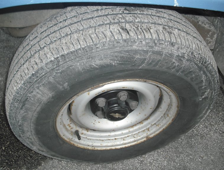 image for item 3008 1997 Chevrolet C1500 pickup