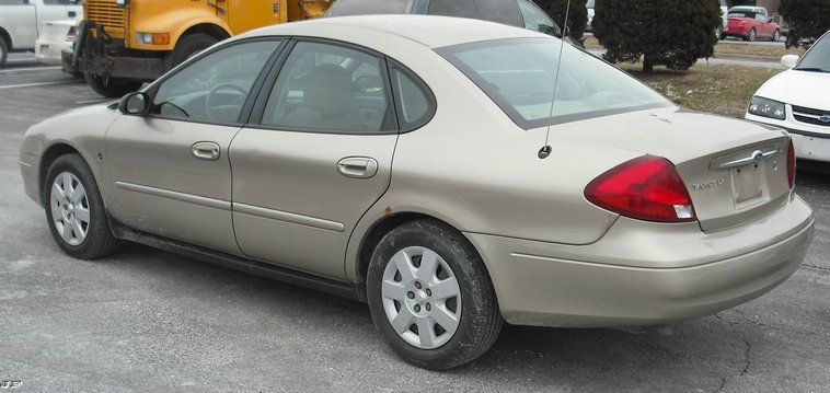 image for item 3009 2001 Ford Taurus LX