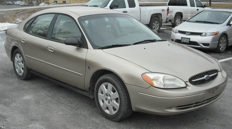 image for item 3009 2001 Ford Taurus LX