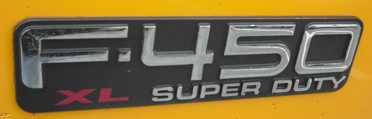 image for item 3010 1999 Ford F450 Super Duty pickup with snow plow