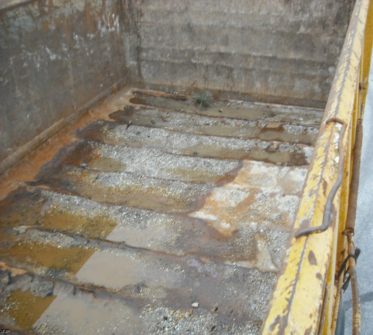 image for item 3012 1997 International 4900 6x4