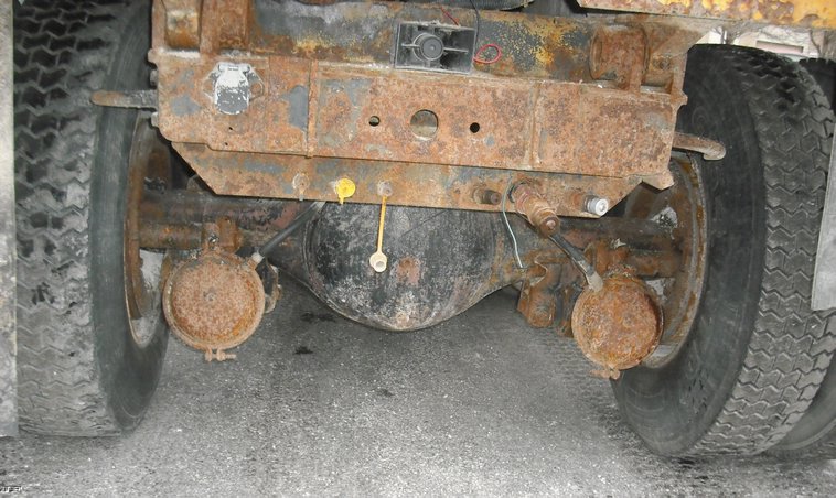 image for item 3012 1997 International 4900 6x4