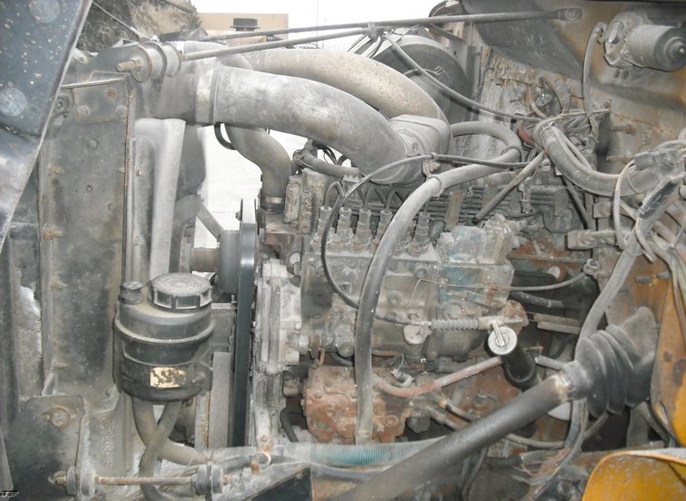 image for item 3012 1997 International 4900 6x4