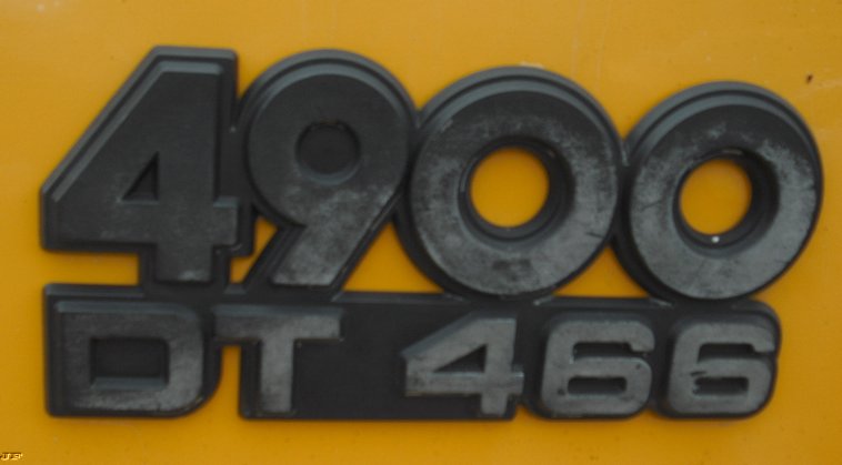 image for item 3012 1997 International 4900 6x4