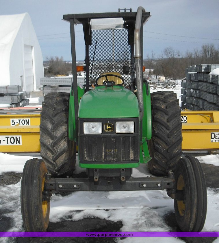 image for item 3013 2000 John Deere 5410 tractor