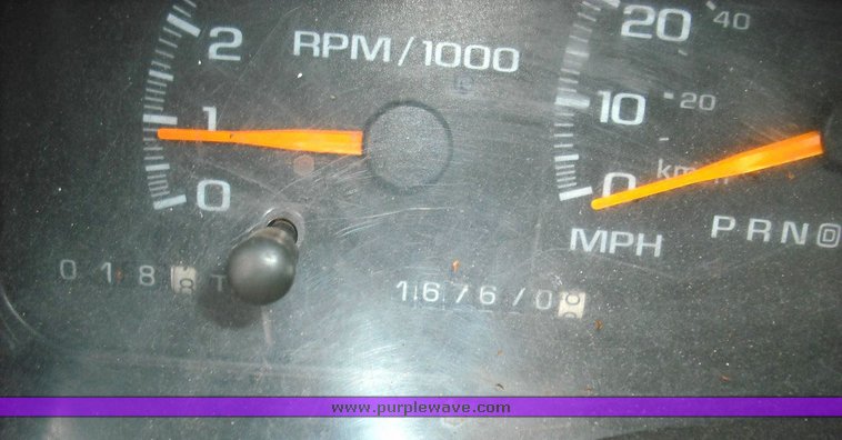 image for item 3016 1998 Chevrolet 3500