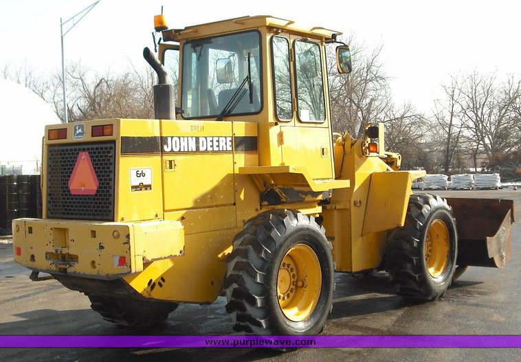 image for item 3018 1995 John Deere 544G wheel loader