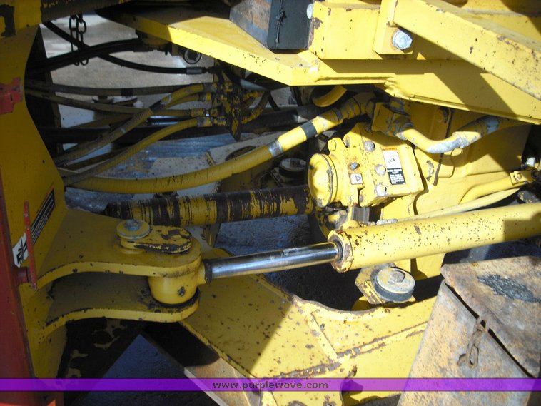 image for item 3018 1995 John Deere 544G wheel loader