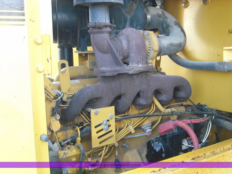 image for item 3018 1995 John Deere 544G wheel loader