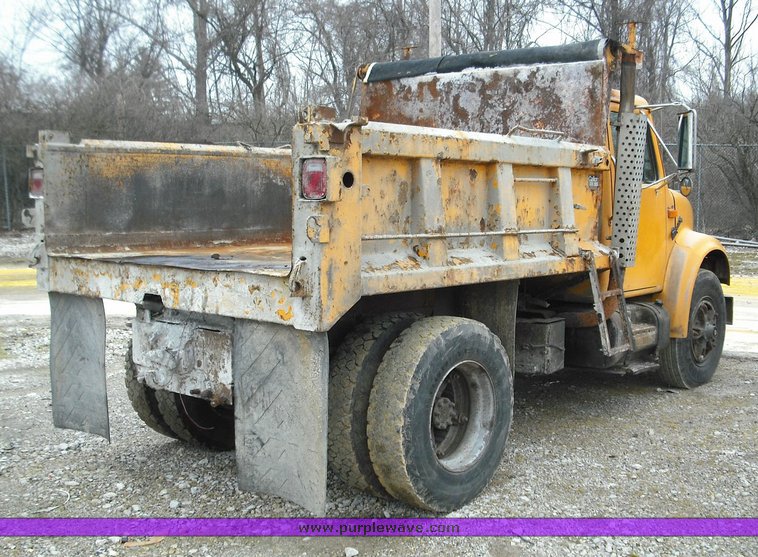 image for item 3020 1993 International 4900