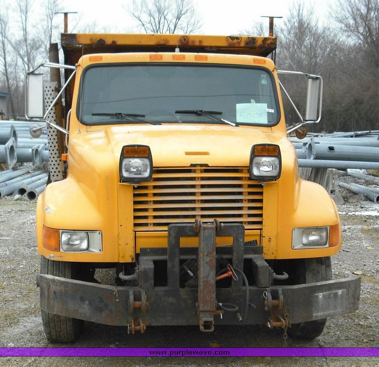 image for item 3020 1993 International 4900