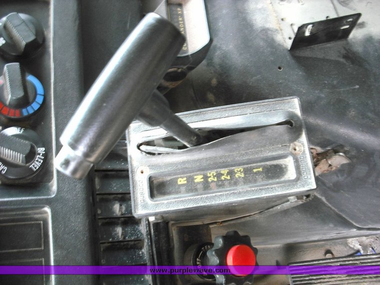 image for item 3020 1993 International 4900